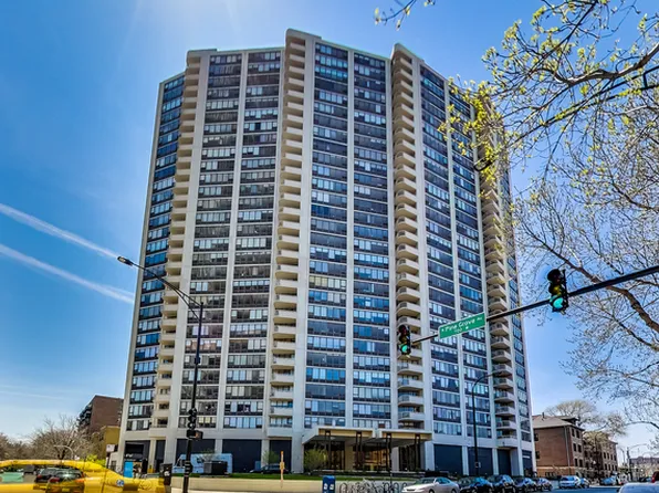 3930 N Pine Grove Ave APT 514, Chicago, IL 60613