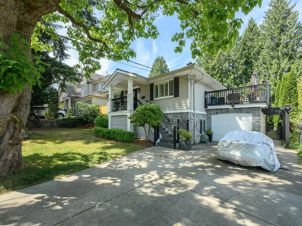 1047 Winslow Ave, Coquitlam, BC V3J 2G3
