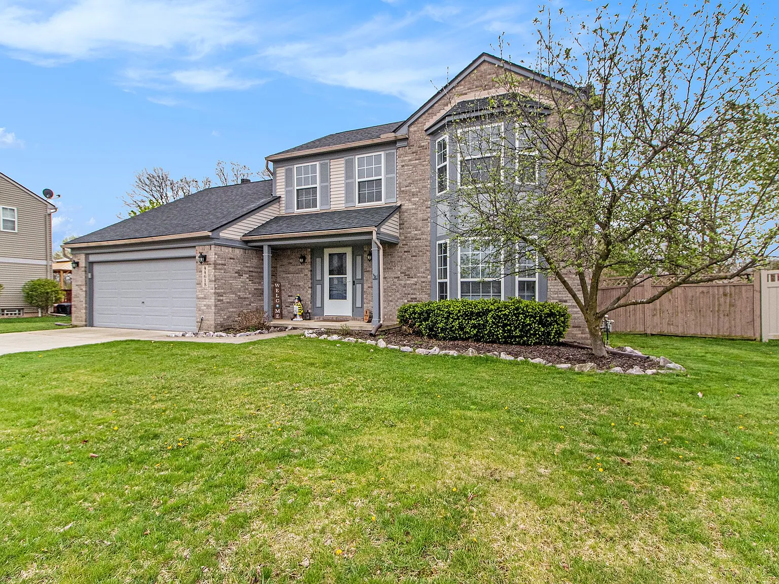 3 bed, 2.5 bath, 1816 sqft, $2,600 — Photo 3