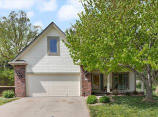 113 Cambridge Cir, Council Bluffs, IA 51503