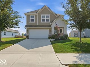 2503 Dixon Creek Dr, Whitestown, IN 46075
