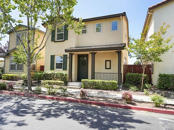 3rd image of 1606 Chamberlain Drive