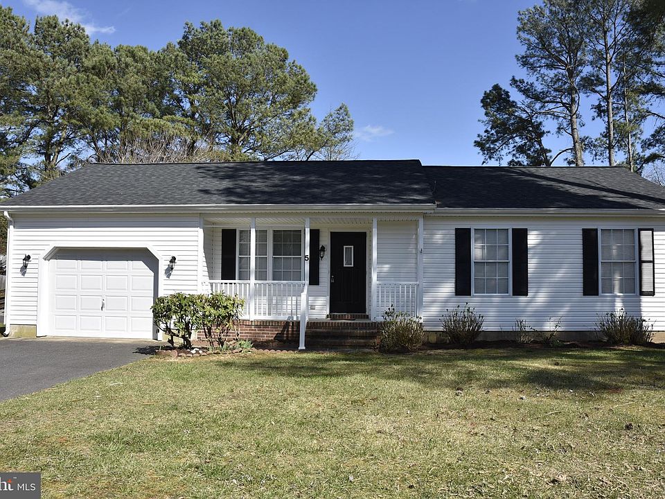 1st image of 5 Cedarwood Dr