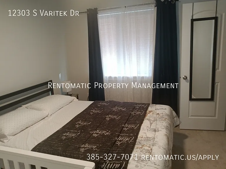12303 S Varitek Dr — Photo 15