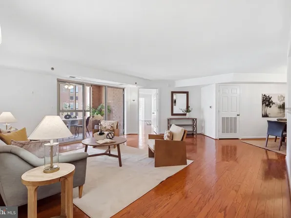 2181 Jamieson Ave Unit 805, Alexandria, VA 22314