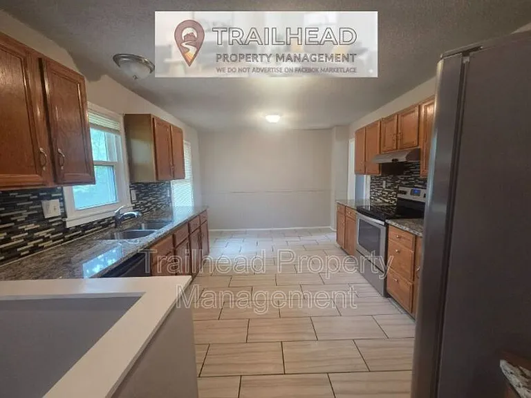 13629 Applewood Dr — Photo 5
