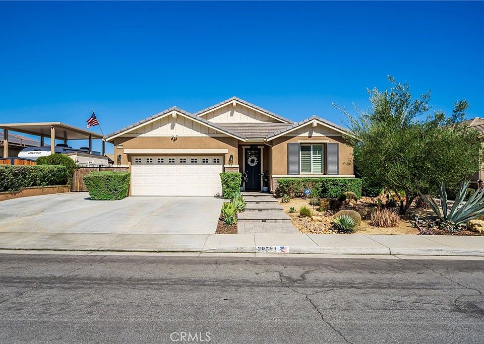 1st image of 28584 Fieldgrass St