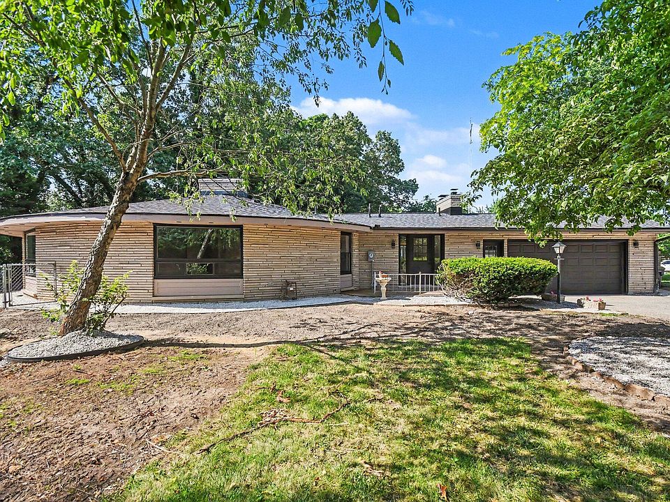 1st image of 2631 Hillview Ln