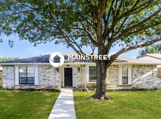 1320 Devonshire Ln, Mesquite, TX 75150