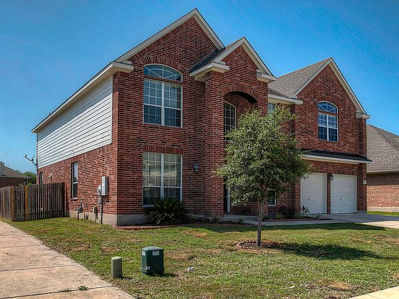 3rd image of 1200 Laurel Oak Trl
