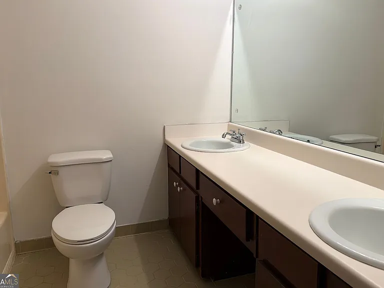 310 Sharon Dr — Photo 17