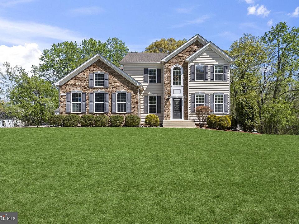 1st image of 1905 Resting Ridge Ln
