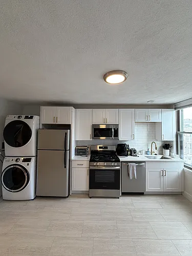 192 Athens St #3 Photo 1