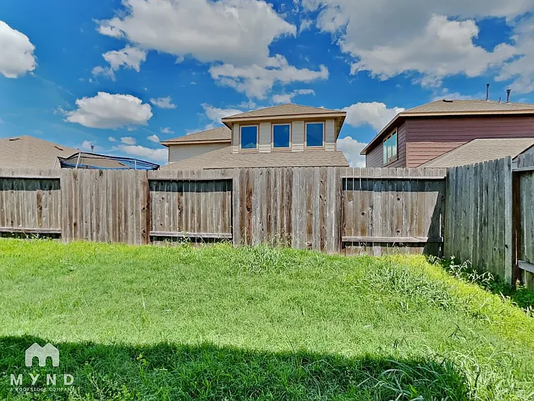 8111 Carillon Way — Photo 18