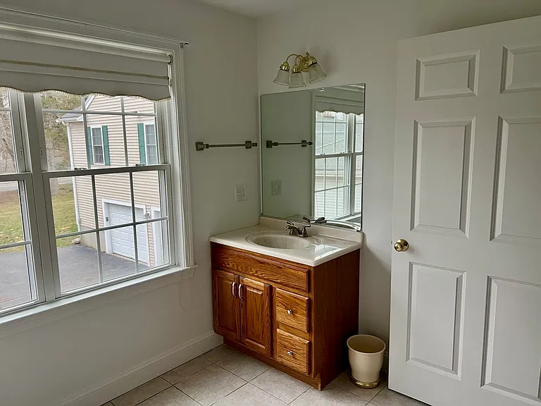367 Rockland St #1 — Photo 19