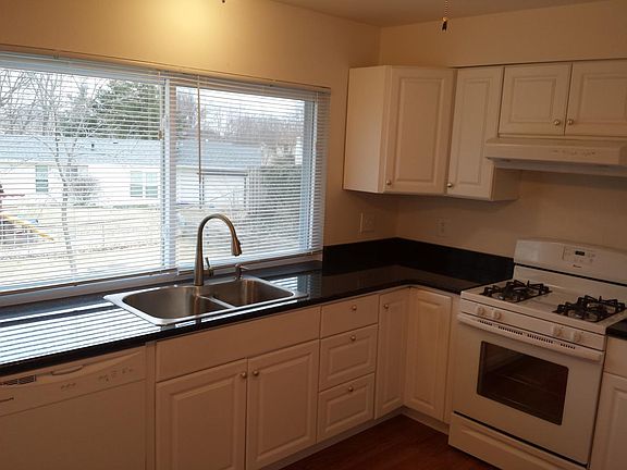 2nd image of 282 Village Creek Dr