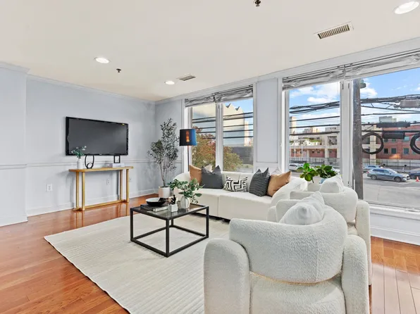 70 Adams Street image 5 of 47