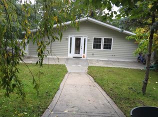 33 Robin Rd, Rocky Point, NY 11778