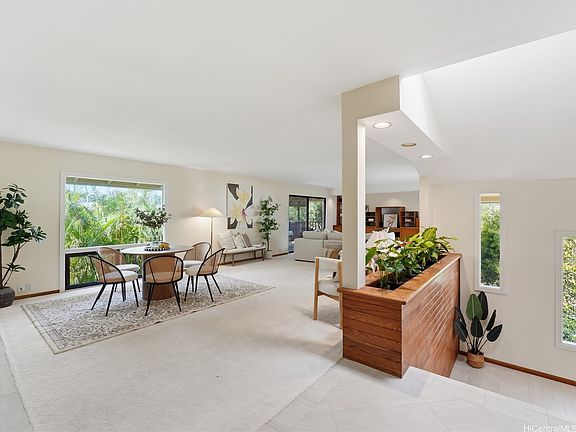3rd image of 367 Mamaki St