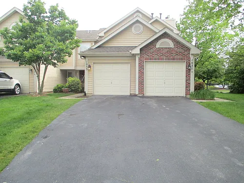 1053 Woodhill Ct Photo 1