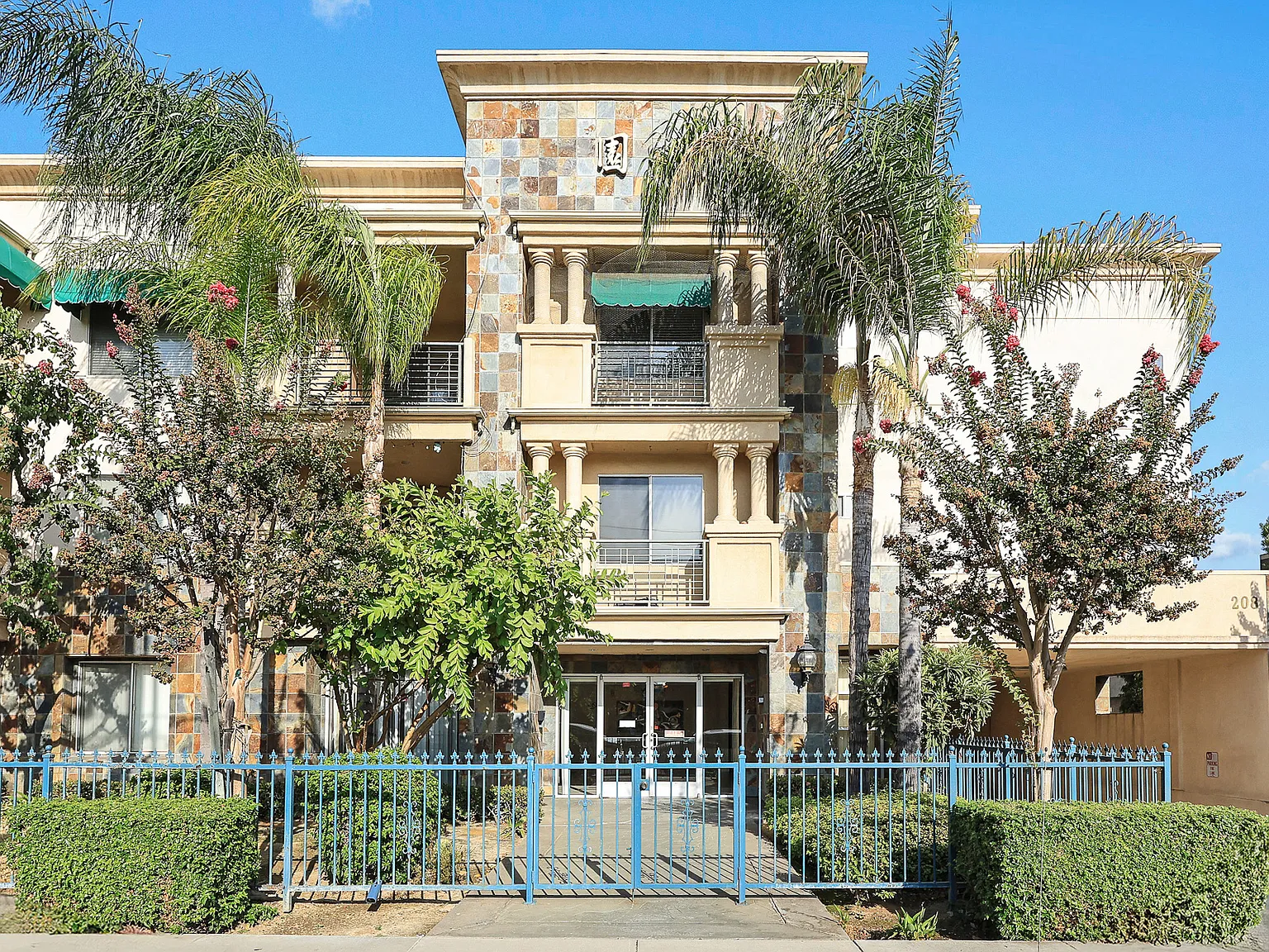 1 bed, 761 sqft, $1,800 — Photo 1