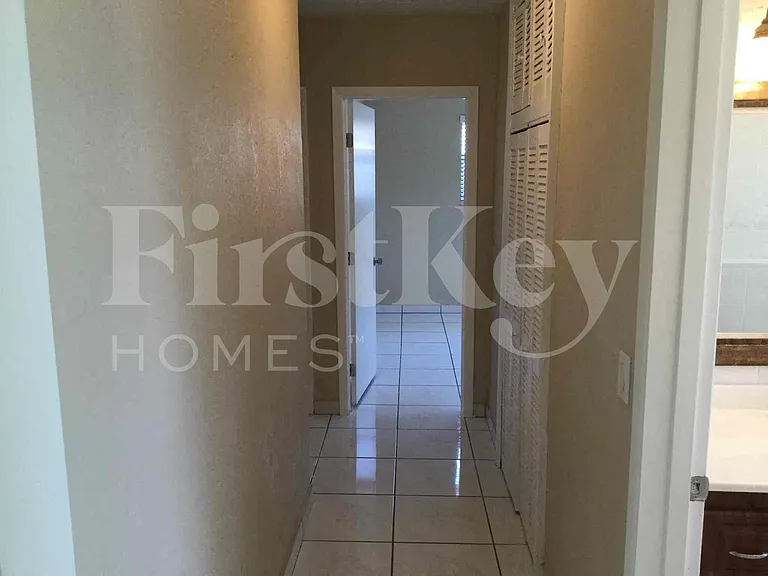 855 W 72nd St — Photo 16