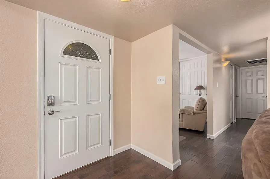 2 bed, 1205 sqft, $2,250 — Photo 2