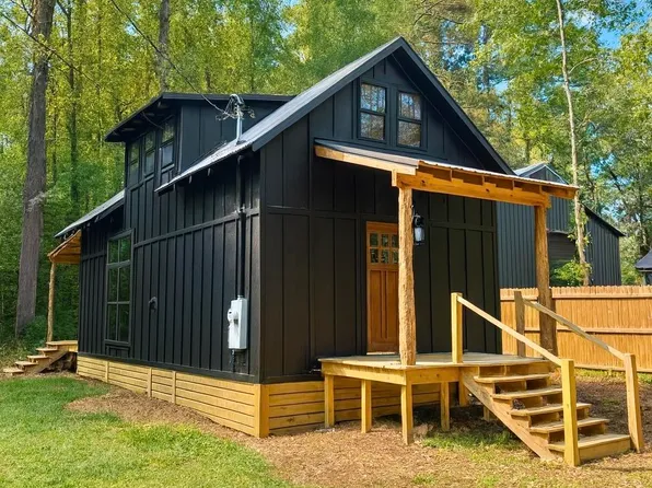 624 Holiday Shores Rd, Scottsboro, AL 35769