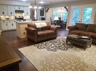 1817 Meadowlake Dr, Sherman, TX 75092