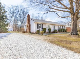 6991 Cornfield Ln, Mechanicsville, VA 23111