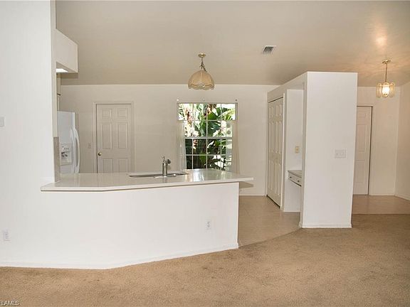 4th image of 4123 SW 18th Ave