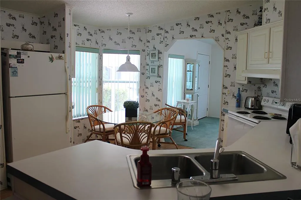 2 bed, 2.0 bath, 1404 sqft, $1,895 — Photo 4