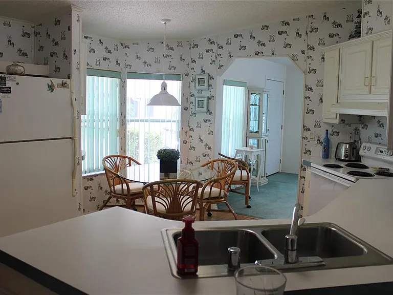 8314 Nancy Ln — Photo 4