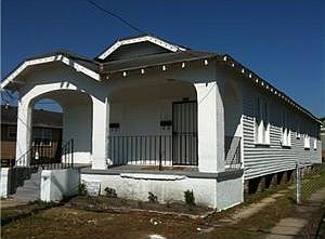 1st image of 1205 Deslonde St
