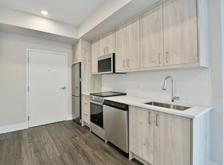 16 Champagne Avenue South, Ottawa, ON K1S 4P2