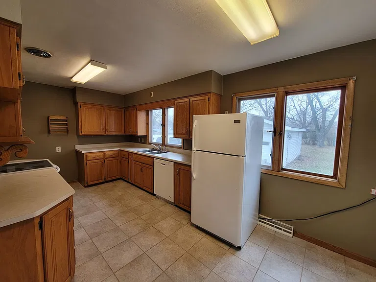 2023 Valley Park Dr — Photo 20