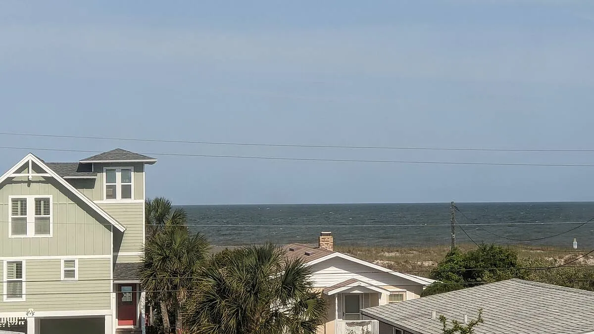 2 bed, 1150 sqft, $2,900 — Photo 2