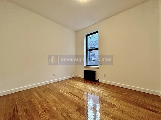 Rented by Sovereign Associates | media 33