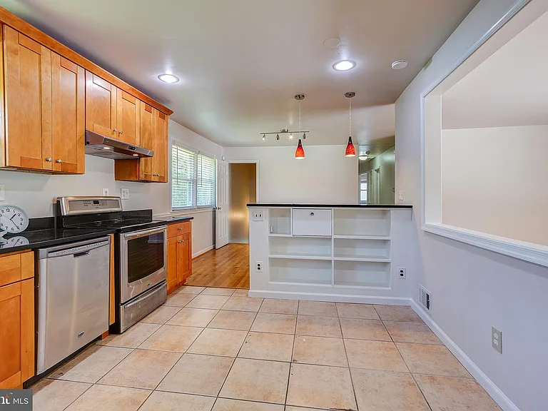 2708 Shanandale Dr — Photo 14