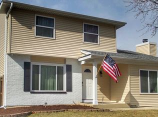 141 N Ashbury Ave, Bolingbrook, IL