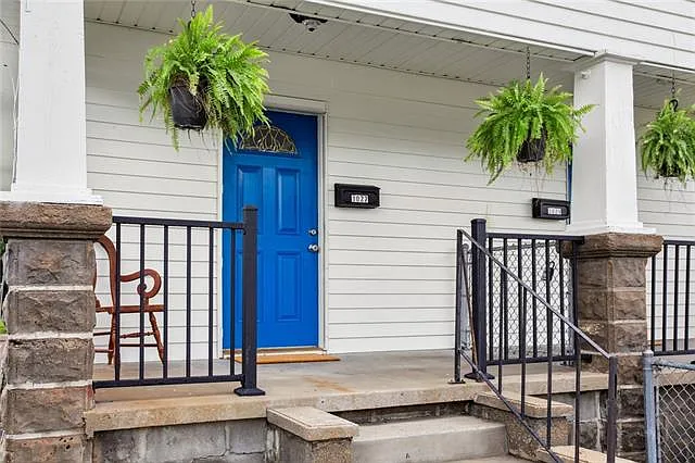 1029 Dolhonde St — Photo 3