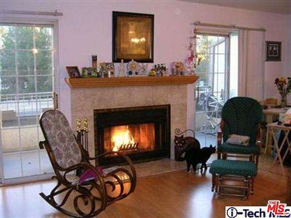 4th image of 379 N Mentor Ave APT 6
