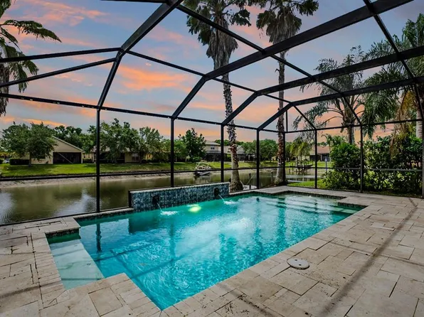 18019 Java Isle Dr, Tampa, FL 33647