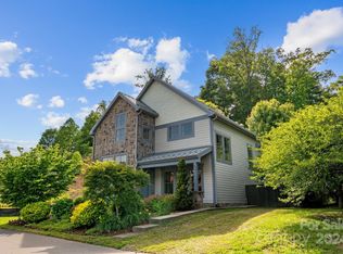 52 Verde Dr, Asheville, NC 28806