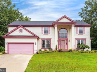 1525 Whispering Woods Dr, Williamstown, NJ 08094