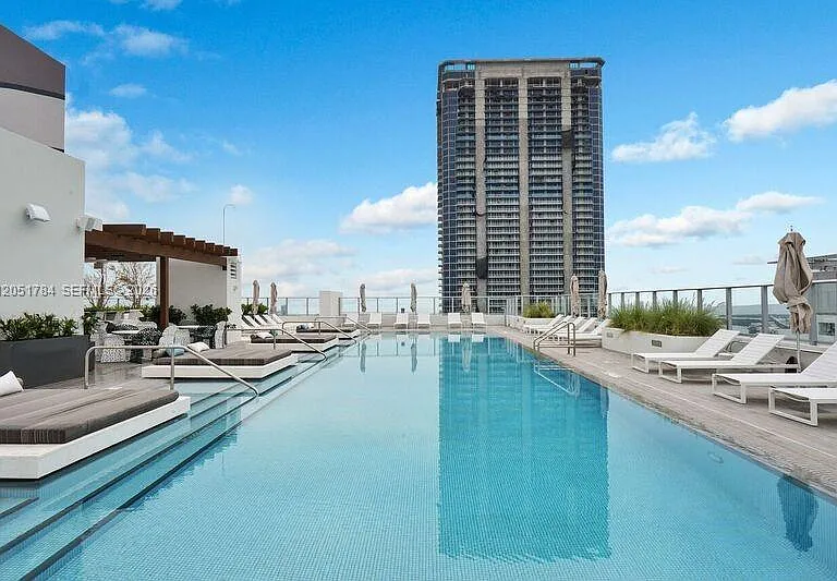 1010 Brickell Ave #1403 — Photo 4