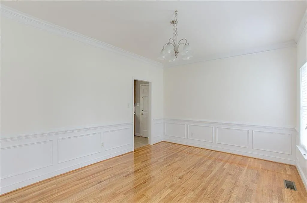 613 Greyshire Dr - 1 — Photo 3