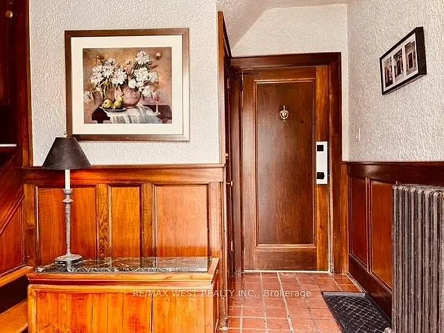 1 bed, $1,729 — Photo 2