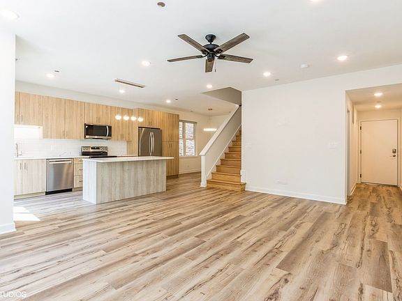 4th image of 5124-26 S Kenwood Ave #301