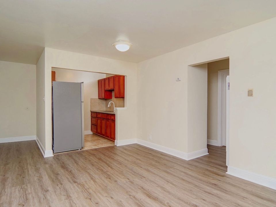 1st image of 3189 & 3201 Cadillac Dr #6